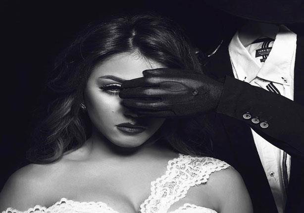 بالصور- سارة سلامة تنشر صوراً في قمة الإثارة وهي “حامل”!