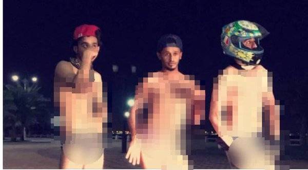 شبان شبه عُراة على كورنيش الدمام يثيرون الجدل على الشبكات الاجتماعية