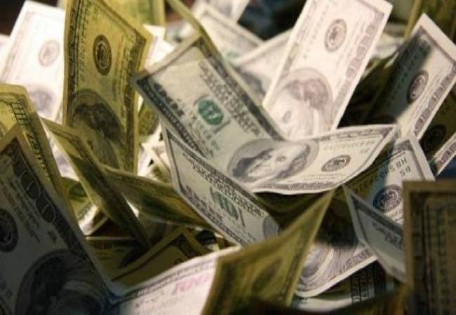 دولة تقدم راتبا شهريا يتجاوز ألف دولار بدون عمل! وهي؟