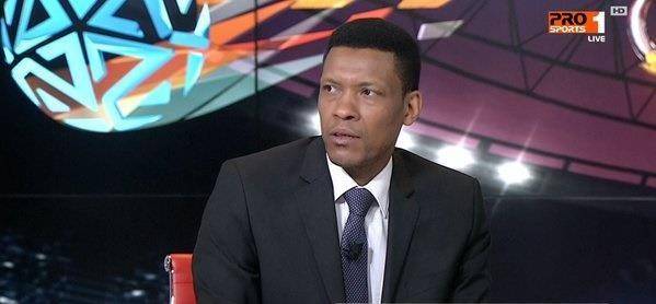 بالفيديو.. مذيعو "mbc سبورت" ينفجرون ضحكاً على الهواء.. والسبب؟
