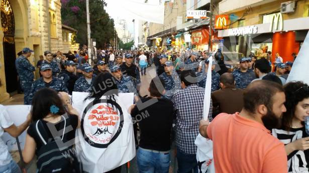 بالفيديو: اشكال طلاب "الأميركية" بسبب "يوم بشير الجميل"