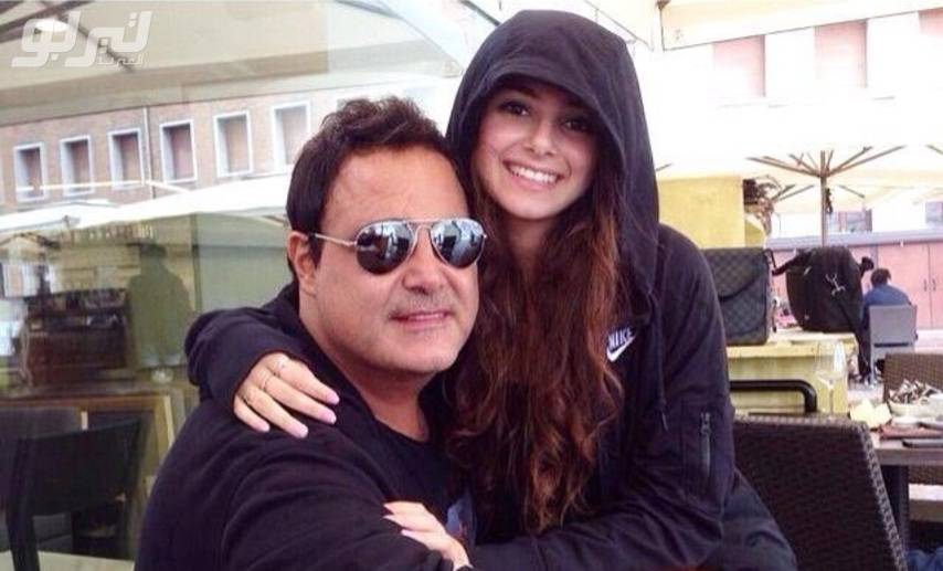 صور: ماريتا عاصي الحلاني مع سيارتها ديدي، أيها أعجبتكم أكثر؟