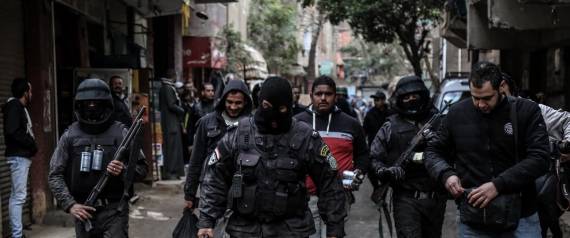 وسط القاهرة يتحول لثكنة عسكرية.. اعتقال 3 صحفيين وغلق للشوارع