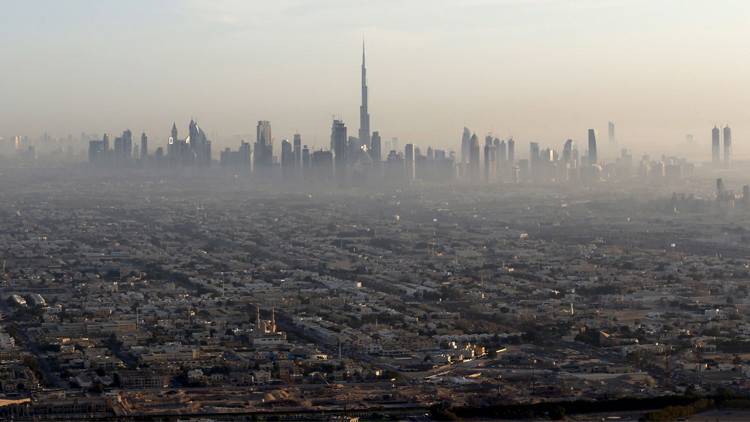 كيف تحولت دبي من صحراء إلى مركز عالمي؟