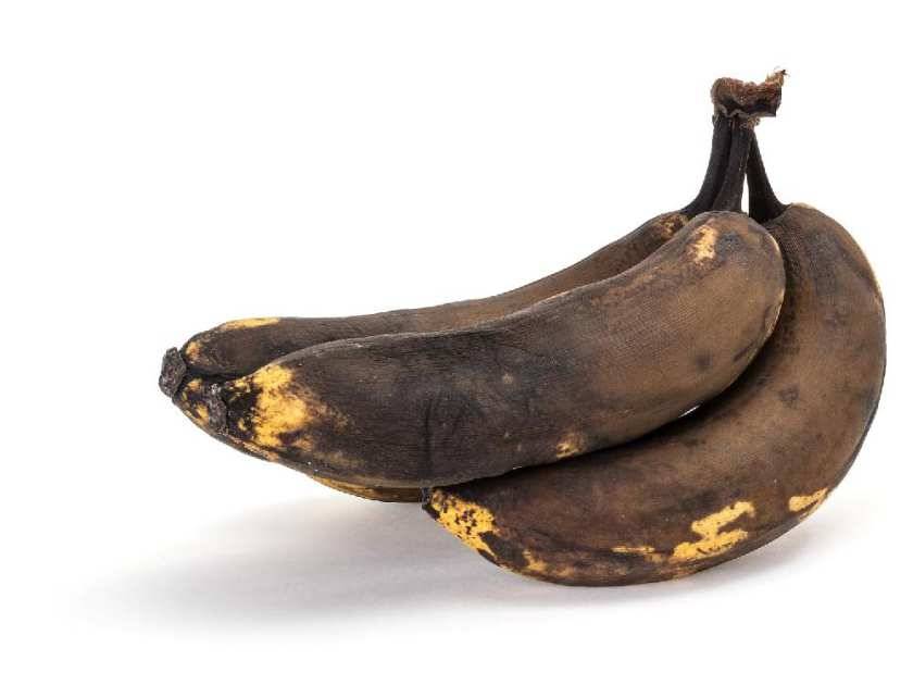 فيديو: كيف تعيد موزة "مسودة" إلى لونها الطبيعي بدقيقة واحدة فقط؟!