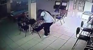 شاهد ماذا فعل رجل ضبط زوجته مع رجل آخر