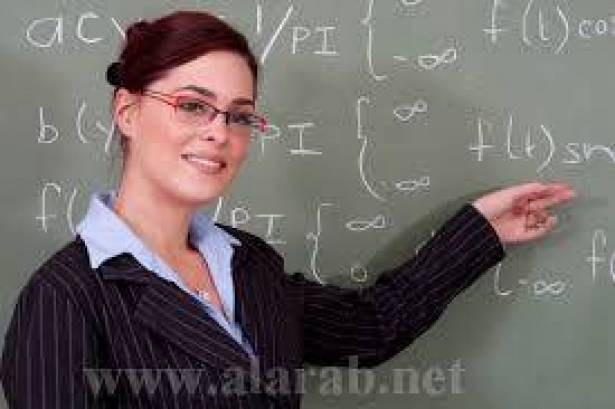 بالفيديو - اغتصب معلمة الرياضيات في حمام المدرسة !