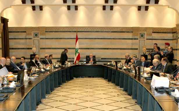 مجلس الوزراء يُمدّد مُهلة إعطاء «داتا الإتصالات» ويُخيّب آمال العمّال
ويُشكّل لجنة لدراسة شروط المحارق وتعويض أصحاب مزارع الطيور