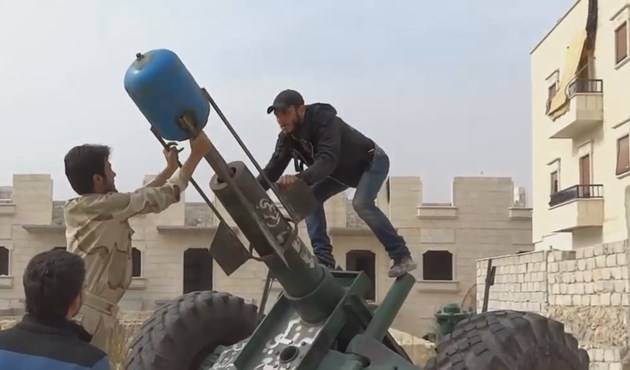 تمديد «هدنة الصمت» يوماً إضافياً في دمشق وغوطتها الشرقية.. ومجموعات مسلحة ترفضها … موسكو تتحدث عن جهود لوقف المعارك في حلب وتدعو إلى دعم المبادرة الأميركية الروسية