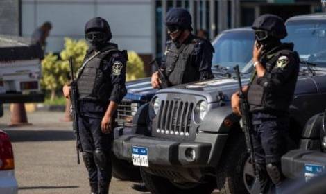 تفاصيل اقتحام الامن المصري نقابة الصحافيين