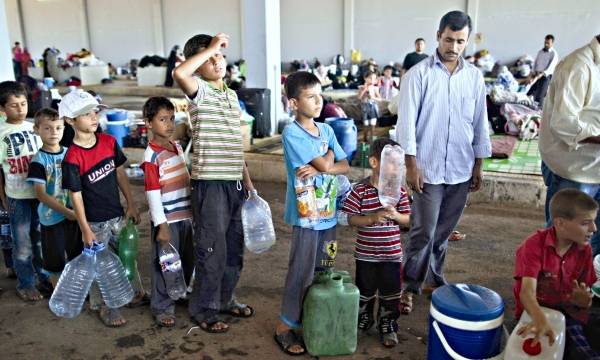 الأمم المتحدة: نحو 83 بالمئة من السوريين باتوا تحت خط الفقر ونحو 14 مليون سوري يحتاجون مساعدات إنسانية للبقاء