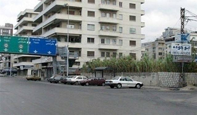 رجل عار يستغل مرور فتاة وحيدة في الشارع..هذا ما حصل في جل الديب !