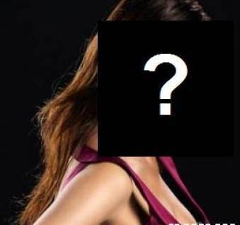 بالصورة- ممثل شهير يتحرش بزميلته.. فكيف انتهى الأمر؟