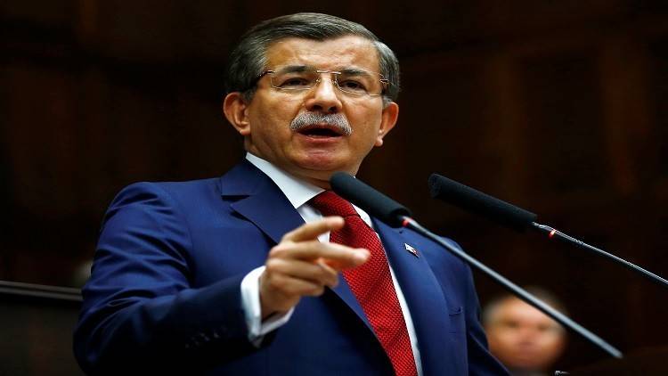 أوغلو: سنتدخل بريا في سوريا إذا اقتضى الأمر كما ان تركيا "لن تقبل أبدا بشرعية نظام الأسد".