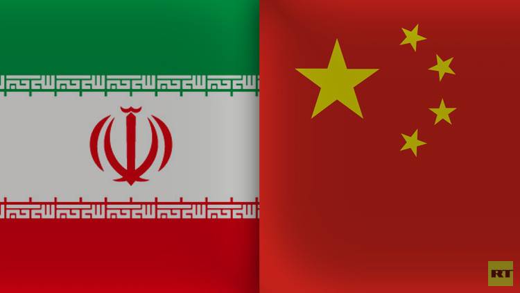 طهران وبكين توقعان مذكرة تفاهم بملياري دولار