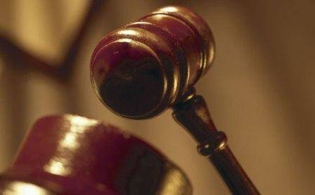 لهذا السبب حُكِمَ على رجل بعدم لمس زوجته عامين!