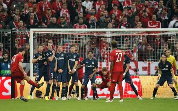 دوري أبطال أوروبا في كرة القدم : أتلتيكو مدريد يطيح ببايرن ميونيخ ويبلغ النهائي