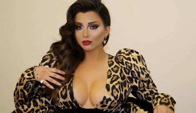 بالصورة: رولا يموت تسهّل .. علنًا!