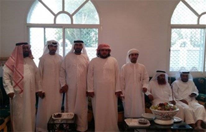 بالصور.. اماراتي لديه 17 بنتاً يزوج 6 منهن بدعوة على فنجان قهوة
