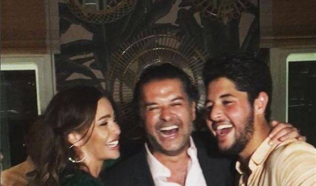 بالفيديو أبن راغب علامة يغني وهذه ردة فعل والده!