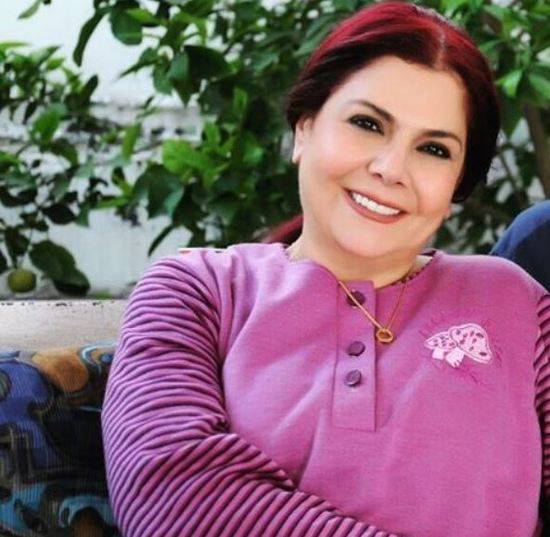 “أم عصام” تكشف عن زيادة وزنها في “باب الحارة 8”