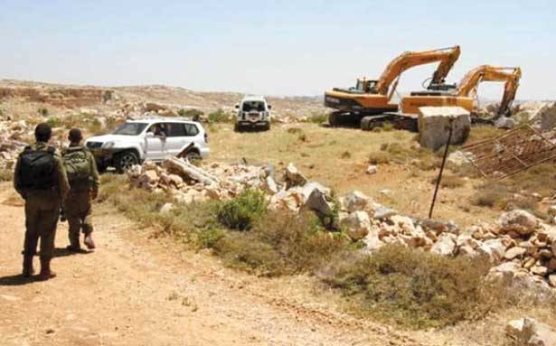 الاحتلال يجرف 50 دونماً في كفرقدوم
كنائس فلسطين مُهدّدة أن تتحوّل الى متاحف