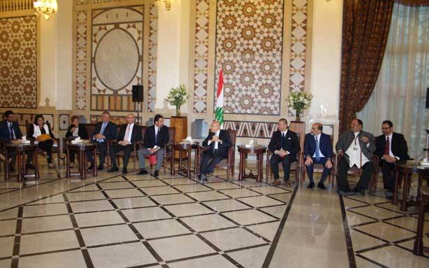 عرض لفرص الاستثمار المتاحة في لبنان
سلام التقى وفد تجمّع رؤساء الشركات الشبان
ومنتدى اصحاب الشركات العالميين