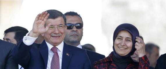 ماذا يفعل داود أوغلو بعد الاستقالة من الحكومة التركية؟