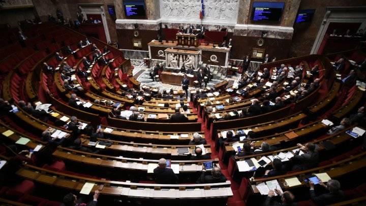 فرنسا: نشطاء ونواب يطلقون دعوة للتصدي للتحرش الجنسي في المحيط السياسي