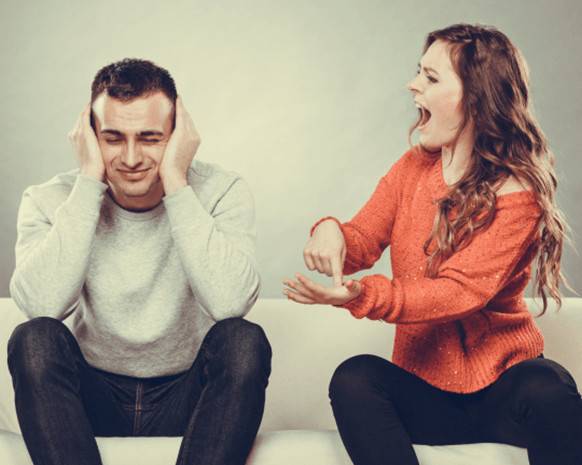 6 طرق للتعامل مع الزوج المملّ