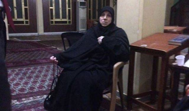 عقيلة محمد يعقوب تواصل اعتصامها