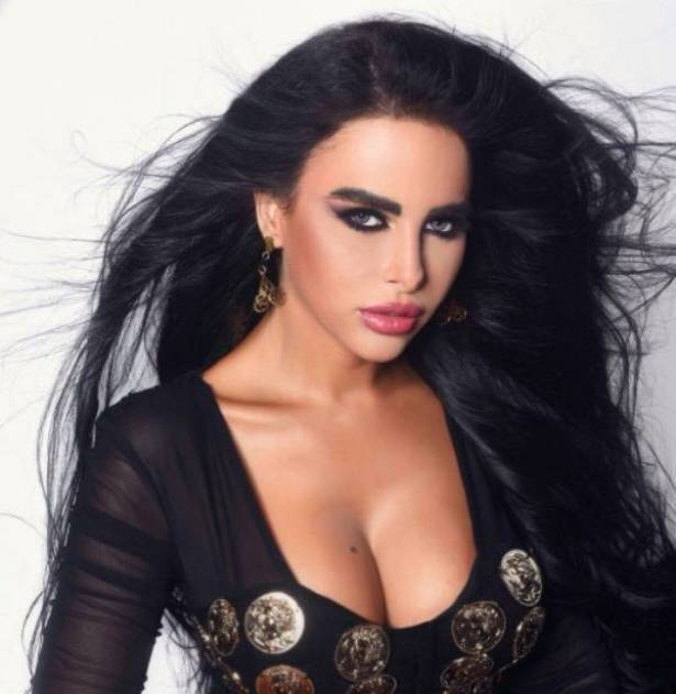 بالصور: صدر ليال عبود يتّسع لـ 30 ألف..