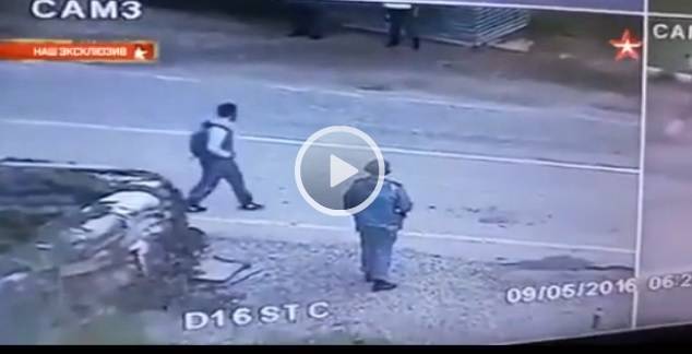 شاهد.. لحظة تفجير انتحاري نفسه في الشيشان