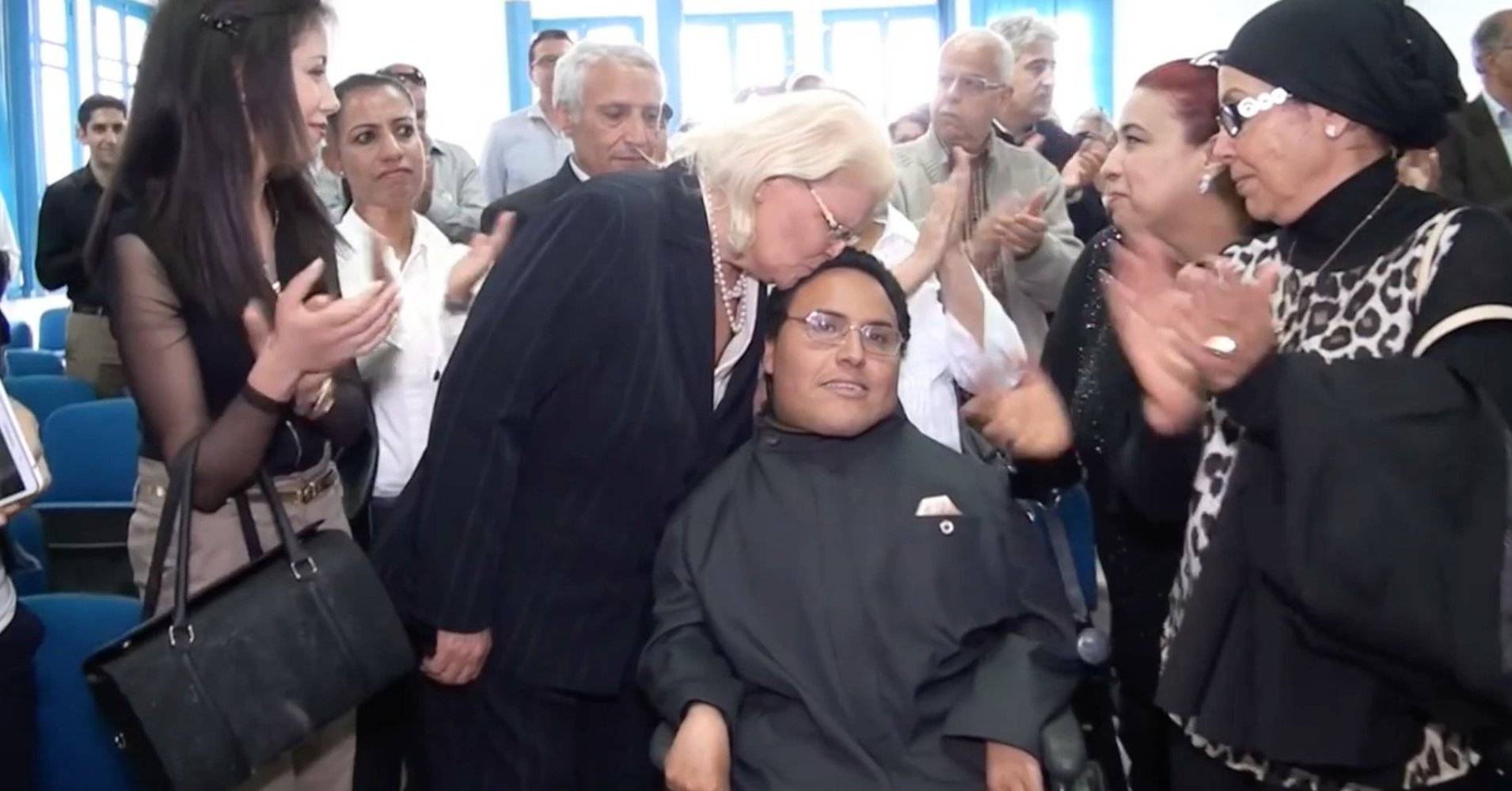 أخبروهُ أنّه سيموت بعد 6 أشهر.. فماذا فعل؟ قصة "معجزات" محمد أمين