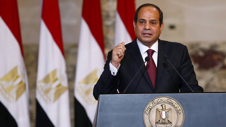 الرئيس المصري يفتتح 32 مشروعا جديدا