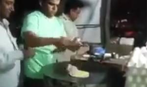 بالفيديو.. كسر البيض لقليه فكانت المفاجأة