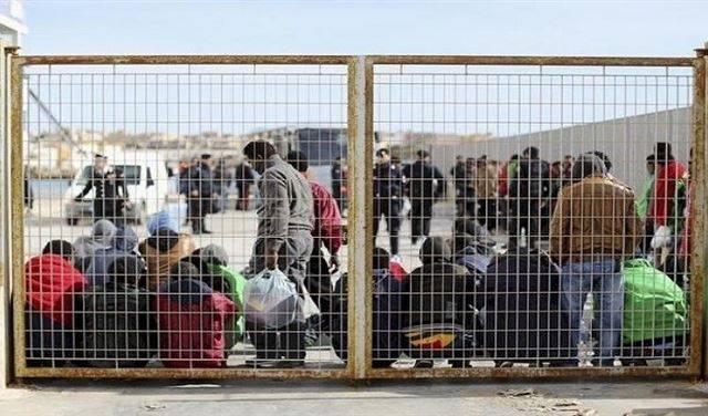 إضرام النار في ملجأ للاجئين بلامبيدوسا
