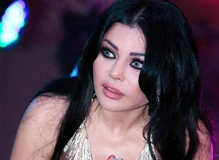 صور| هيفاء وهبي بإطلالةٍ جريئة