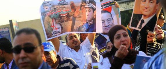 مبارك غير نادم على سنوات حكمه.. وهكذا يقضي أيامه في مستشفى المعادي بالقاهرة