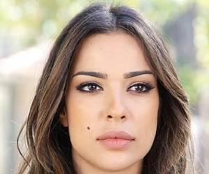 نادين نجيم تشجع ابنها على المضاجعة