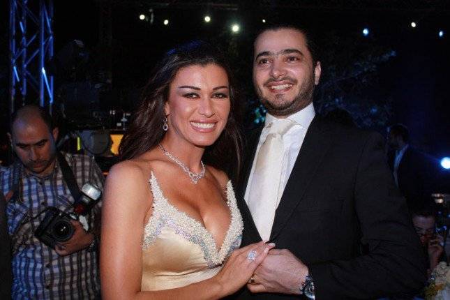 طليق نادين الراسي ينشر صورة غير لائقة.. وما علاقة أطفاله؟