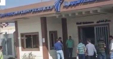 فيديو مؤثر.. وصول أهالي ركاب الطائرة المصرية  الى مطار القاهرة لمتابعة مصير ذويهم