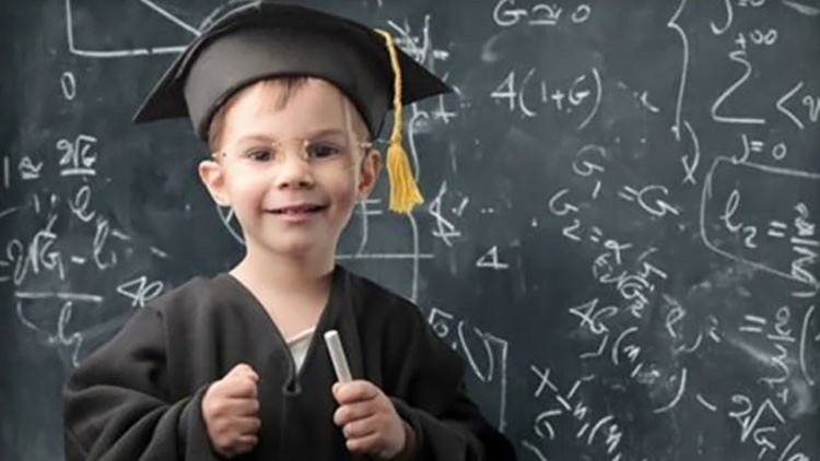 9 علامات دالة على أنك أكثر ذكاء من الآخرين، فما هي؟