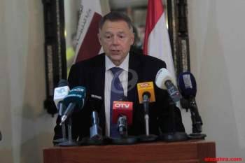 جونز: الحل الافضل للاجئين هو...