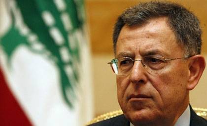 السنيورة استقبل السفير المصري وقم تعازيه بضحايا الطائرة