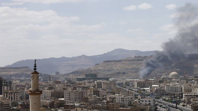 طيران العدوان السعودي يشن 3 غارات على صنعاء