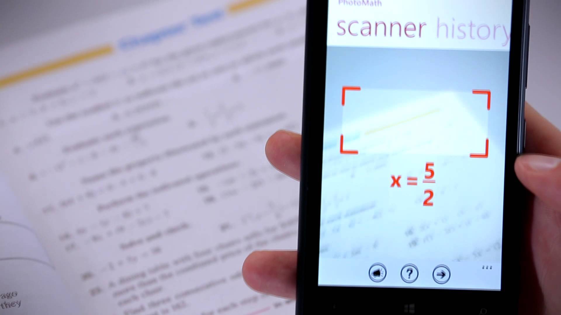 بالفيديو: للطلاب..تطبيق يحل معادلة رياضيات بثوانٍ