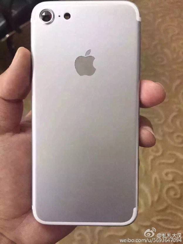 تسريب صورة محتملة لخلفية هاتف 