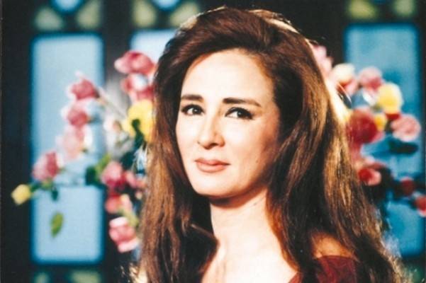 شاهد كيف أصبحت نجلاء فتحي خلال مرضها المزمن