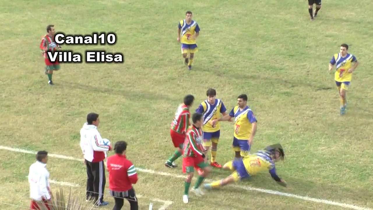 لاعب كرة قدم أرجنتيني توفى بعد تلقيه ضربة على الرأس . “فيديو”